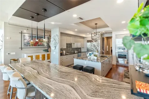 540 N Tamiami Trail Sarasota FL 34236