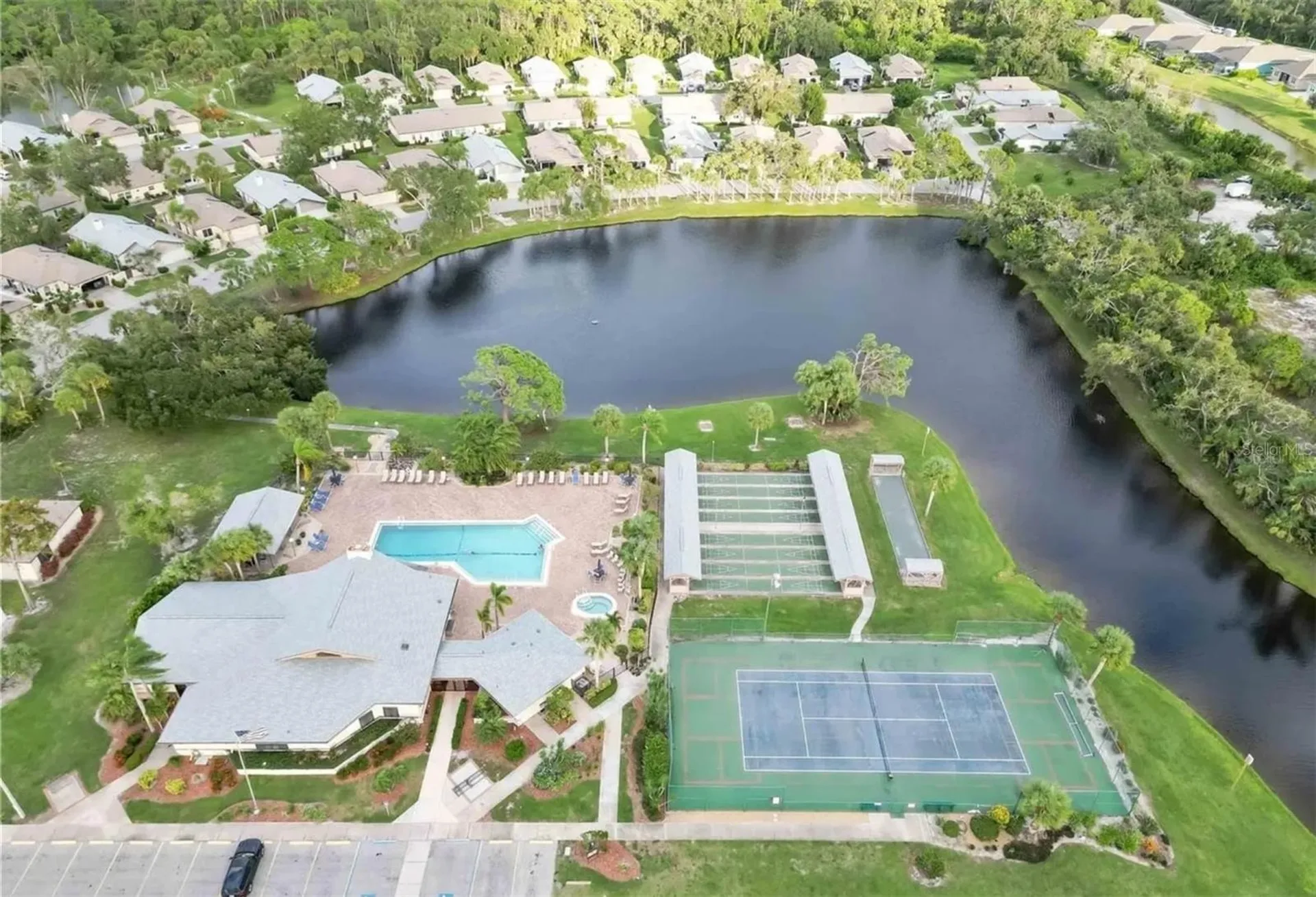 605 Apple Lane Englewood FL 34223