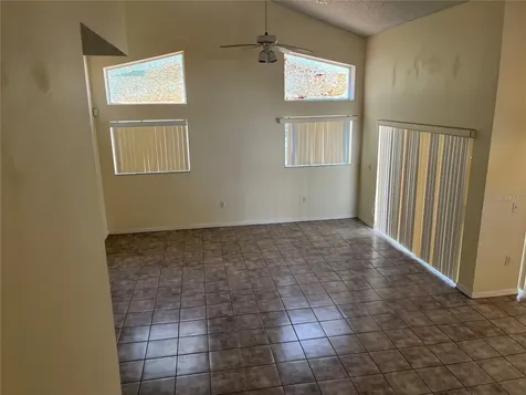 323 Weatherby Place Haines City FL 33844