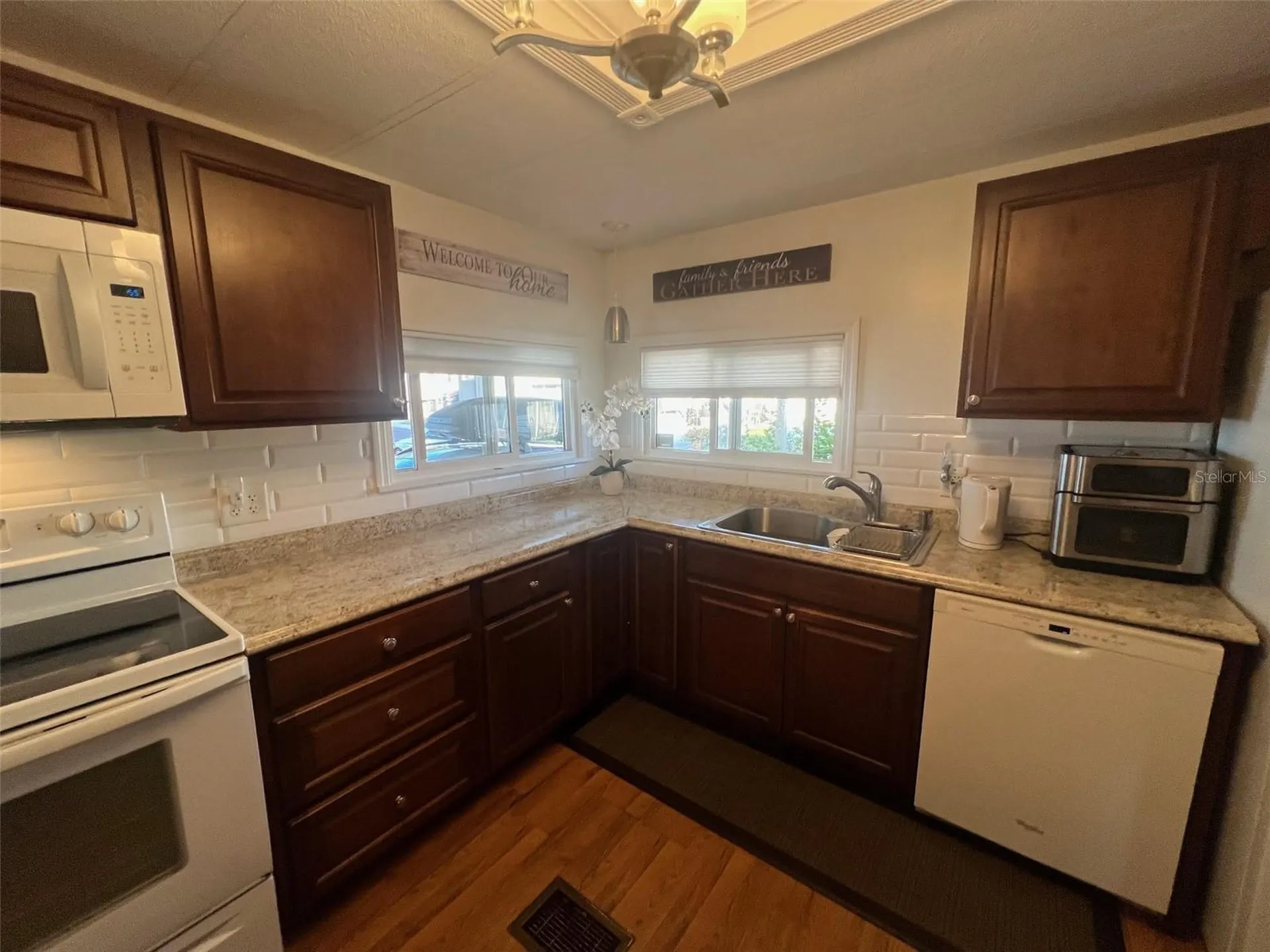 29250 Us Highway 19 N Clearwater FL 33761
