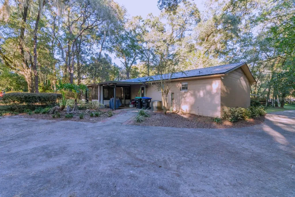 560 N Lake Pleasant Road Apopka FL 32712