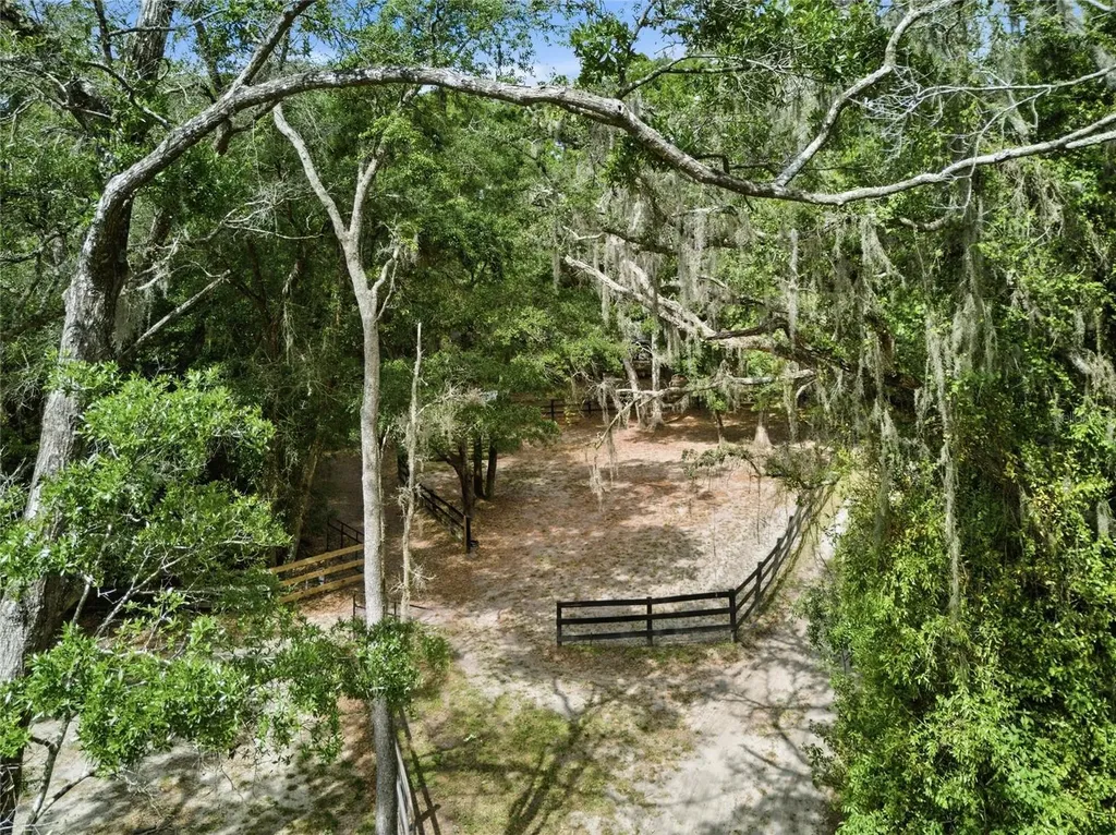 560 N Lake Pleasant Road Apopka FL 32712