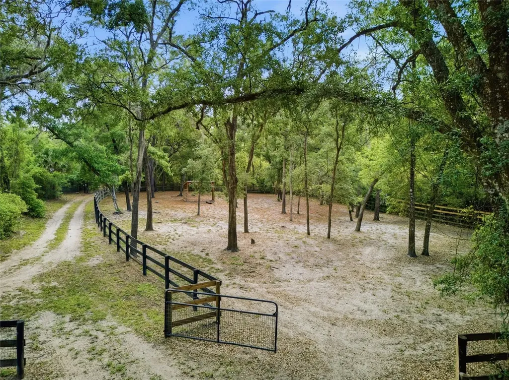 560 N Lake Pleasant Road Apopka FL 32712