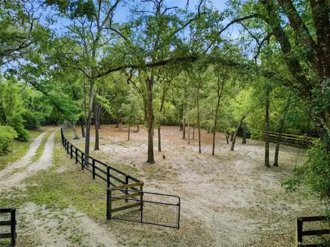 560 N Lake Pleasant Road Apopka FL 32712