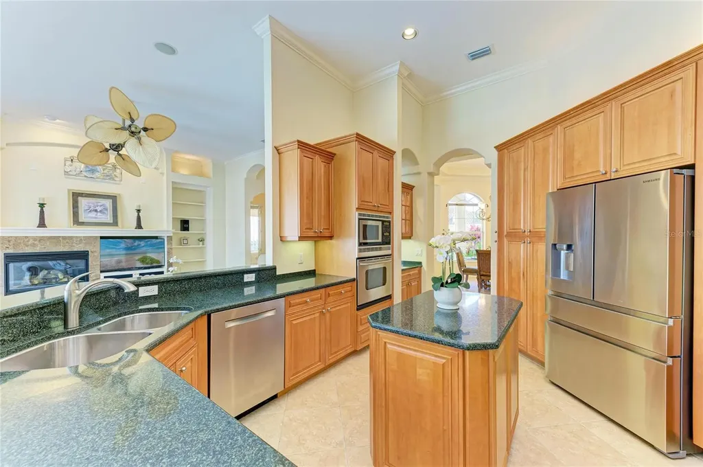 7642 Tralee Way Bradenton FL 34202