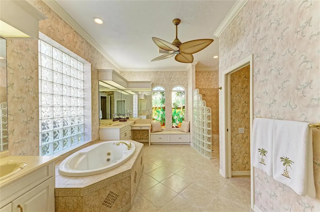 7642 Tralee Way Bradenton FL 34202