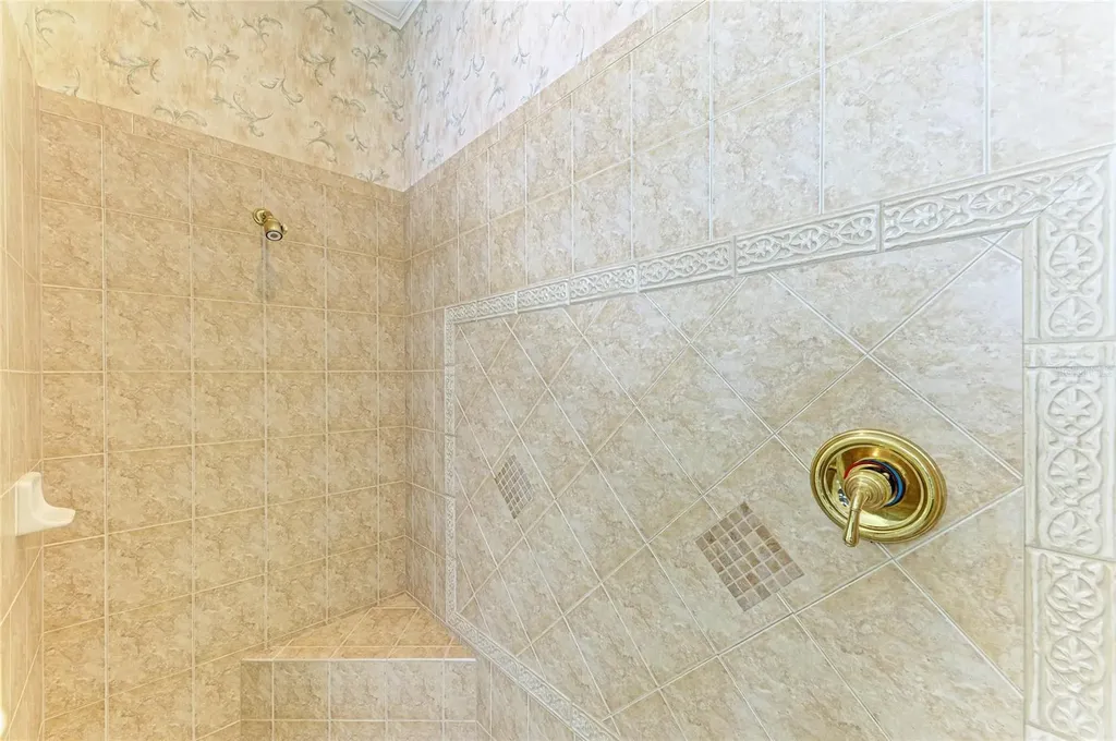 7642 Tralee Way Bradenton FL 34202