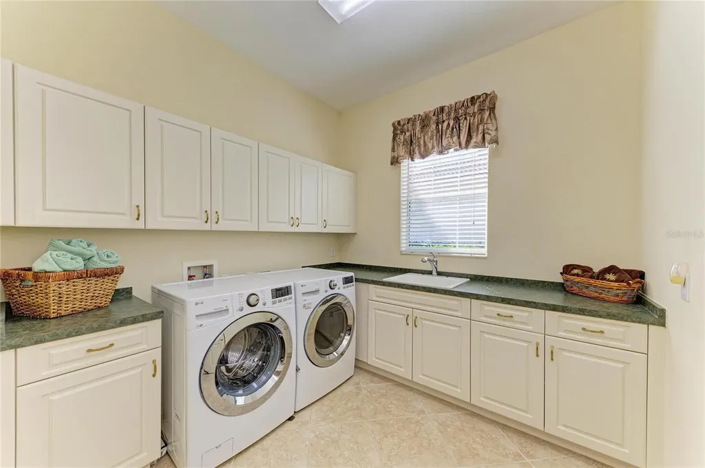 7642 Tralee Way Bradenton FL 34202