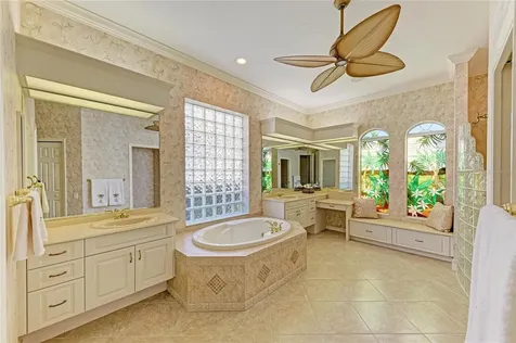 7642 Tralee Way Bradenton FL 34202