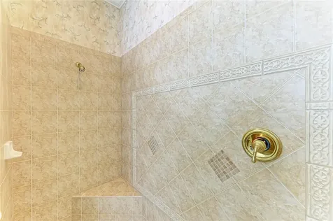 7642 Tralee Way Bradenton FL 34202