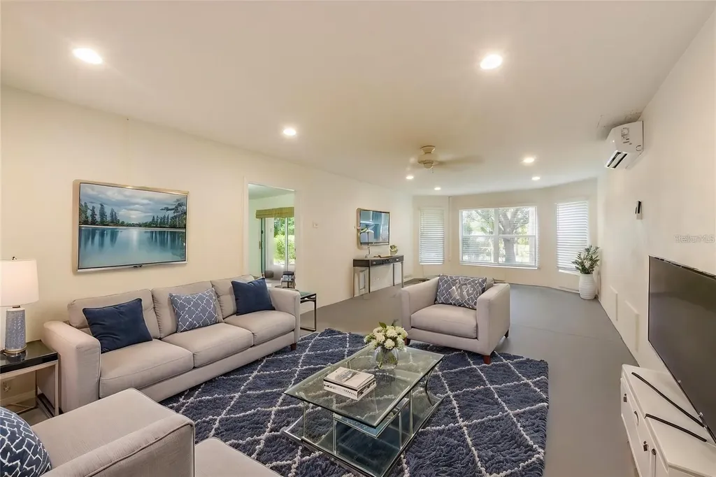 4118 Osprey Harbour Loop Cortez FL 34215