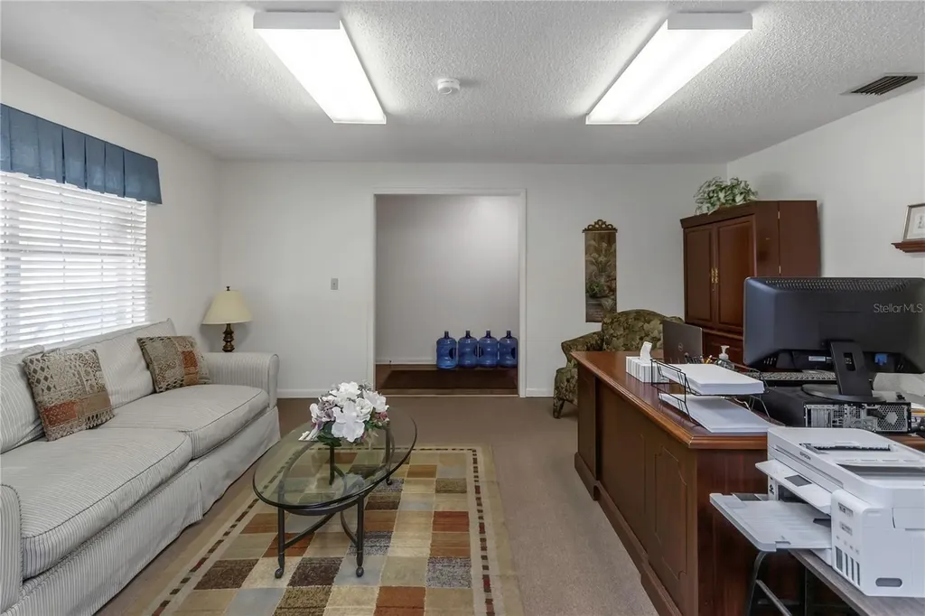 17515 Lakeshore Road Lutz FL 33558