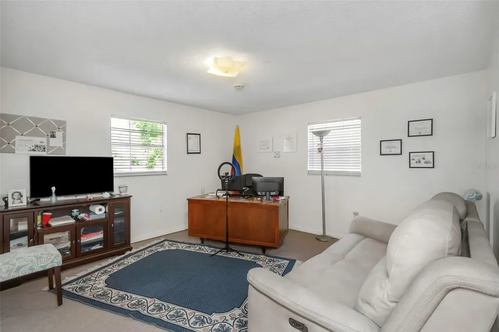 17515 Lakeshore Road Lutz FL 33558