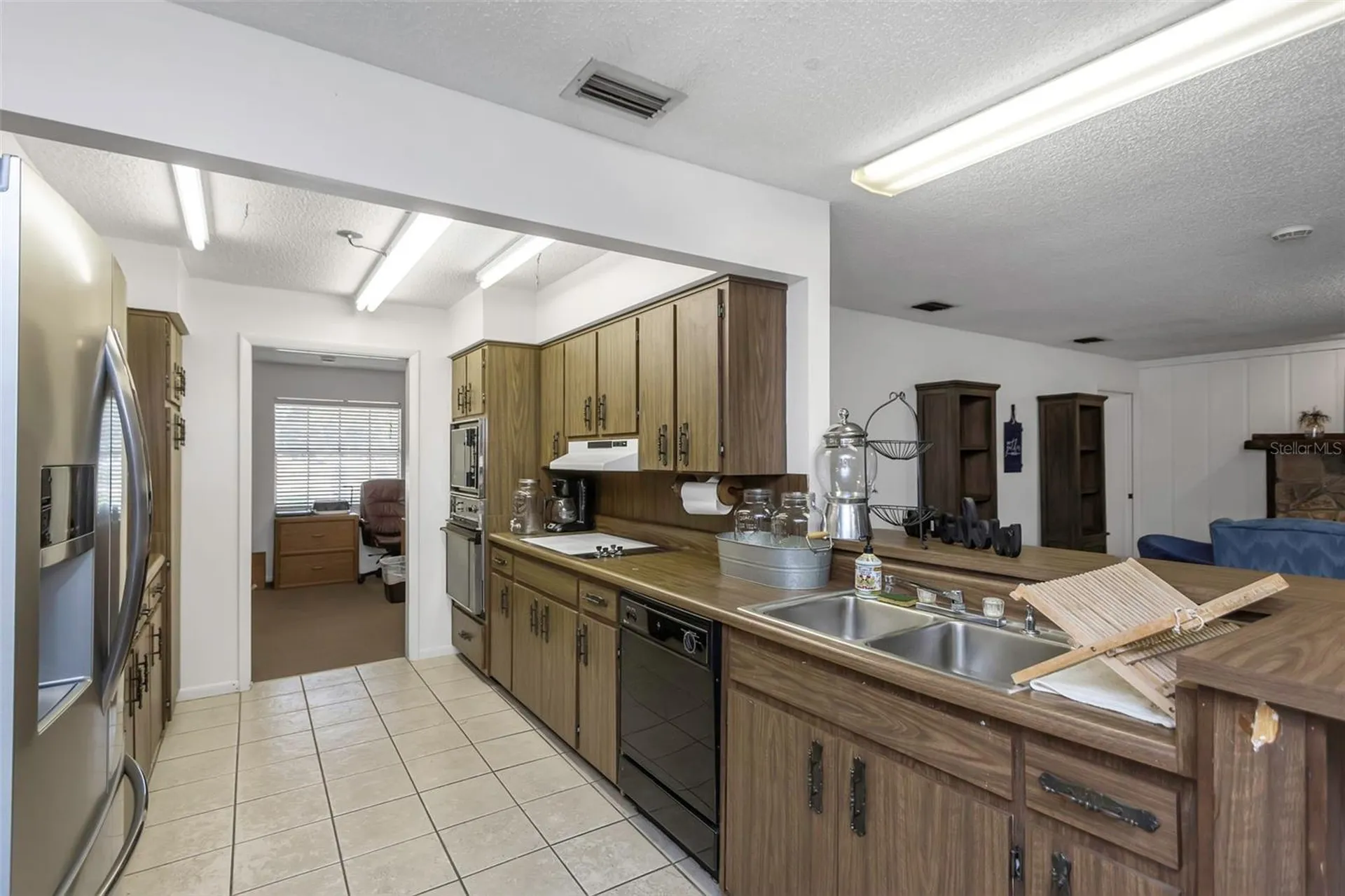17515 Lakeshore Road Lutz FL 33558
