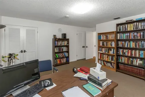 17515 Lakeshore Road Lutz FL 33558