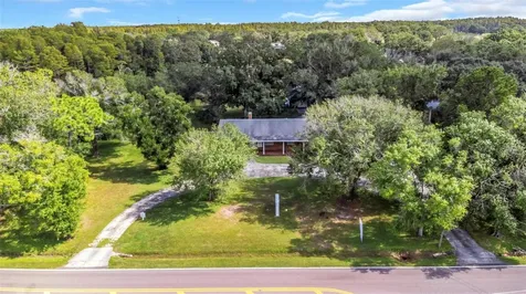17515 Lakeshore Road Lutz FL 33558