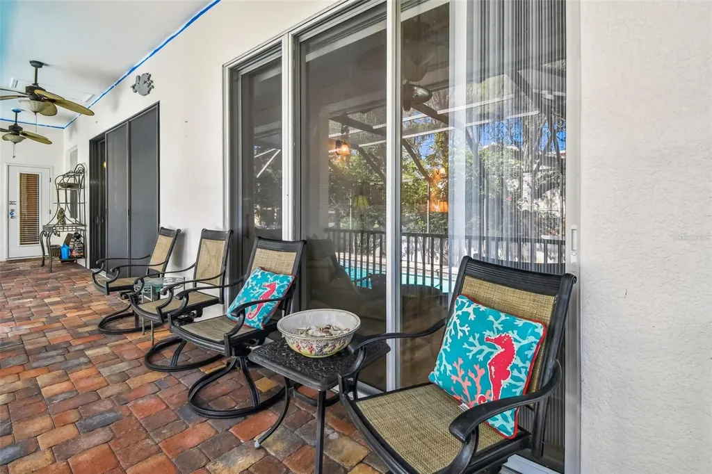 1218 Castle Terrace Tarpon Springs FL 34689