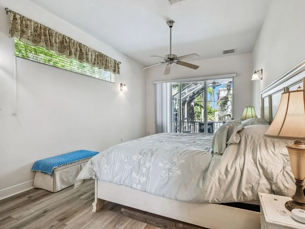 1218 Castle Terrace Tarpon Springs FL 34689