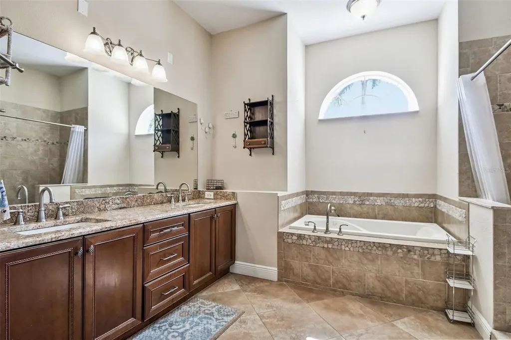 1218 Castle Terrace Tarpon Springs FL 34689