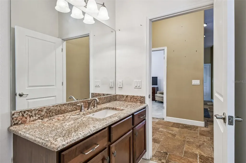 1218 Castle Terrace Tarpon Springs FL 34689