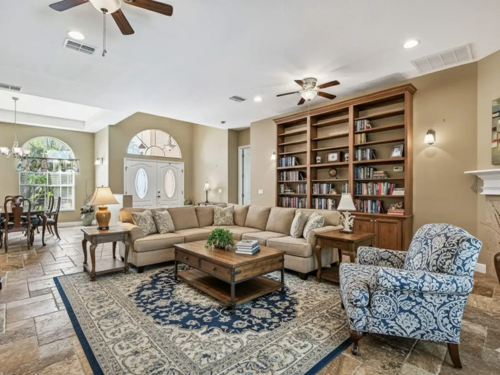 1218 Castle Terrace Tarpon Springs FL 34689
