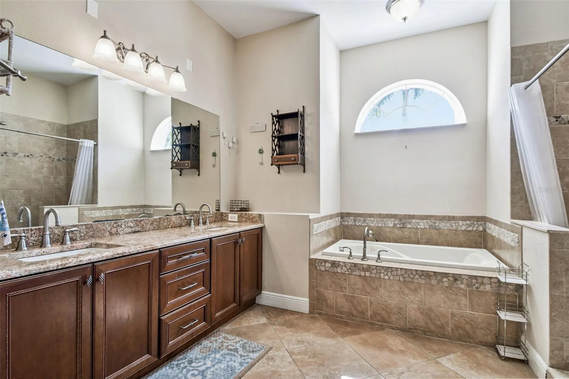 1218 Castle Terrace Tarpon Springs FL 34689