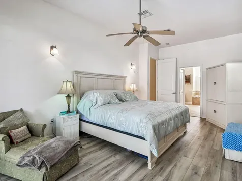 1218 Castle Terrace Tarpon Springs FL 34689