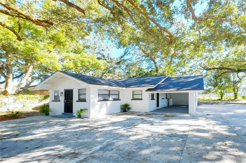 2393 Old Dixie Highway Kissimmee FL 34744