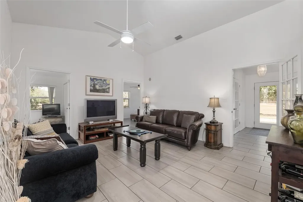 9128 NW 238th Street Alachua FL 32615