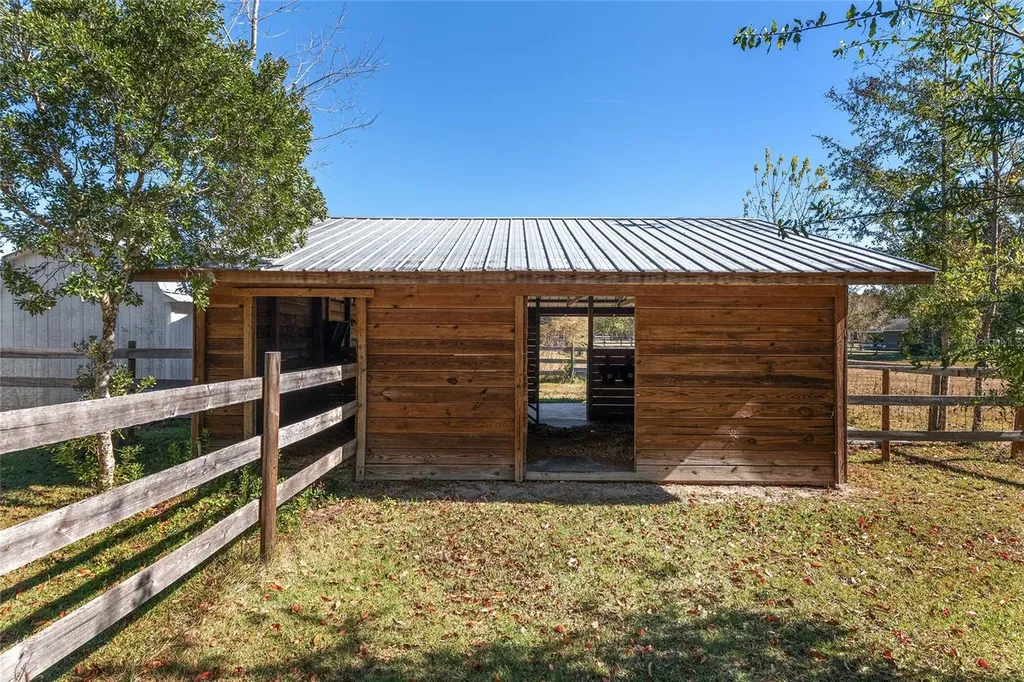 9128 NW 238th Street Alachua FL 32615
