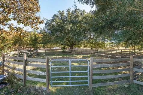 9128 NW 238th Street Alachua FL 32615
