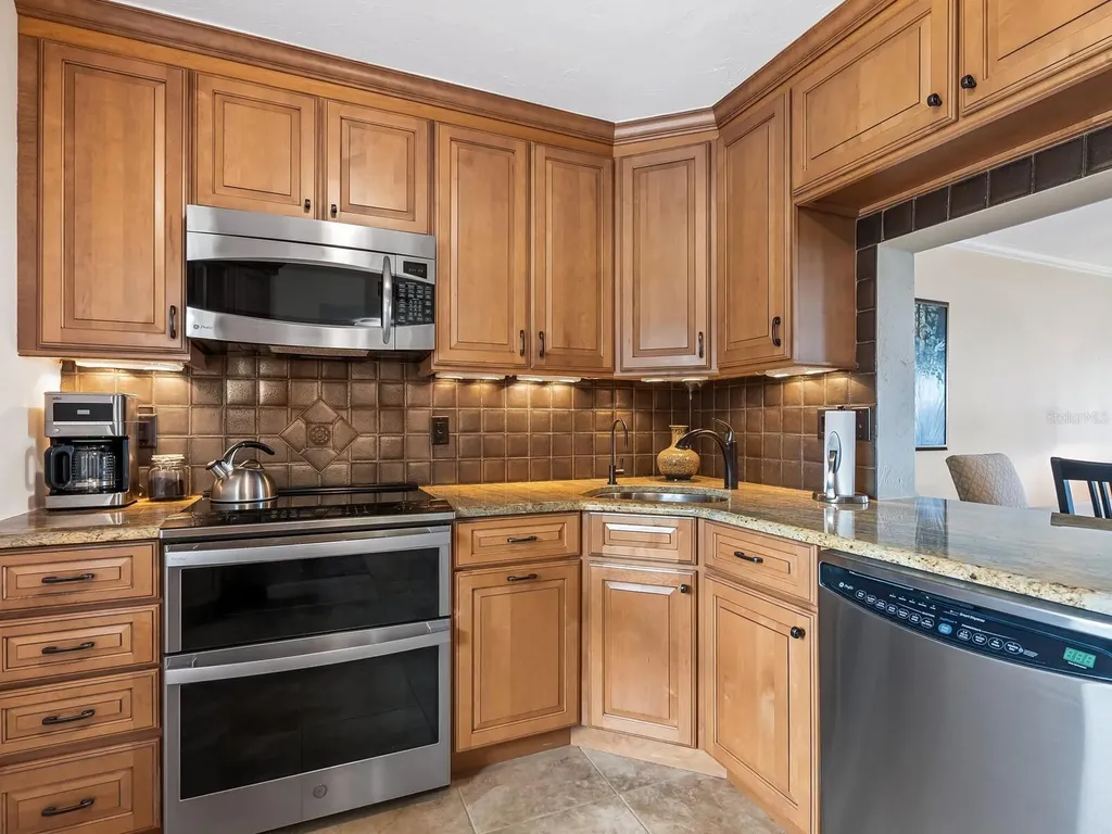 4900 Gulf Of Mexico Drive Longboat Key FL 34228
