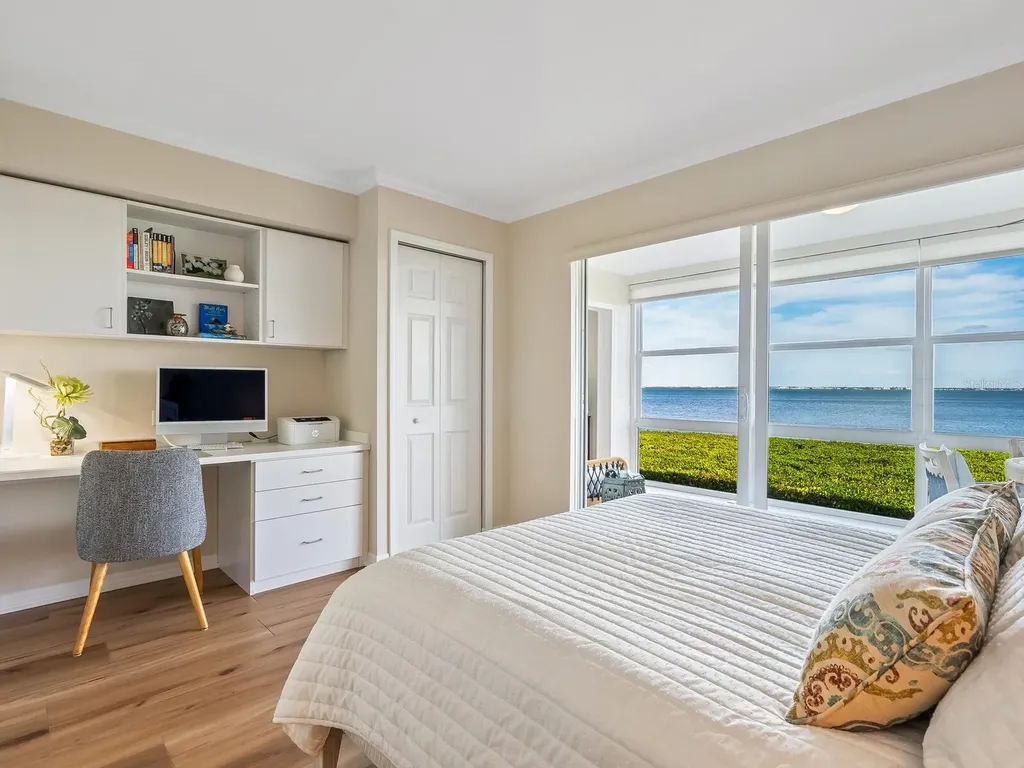 4900 Gulf Of Mexico Drive Longboat Key FL 34228