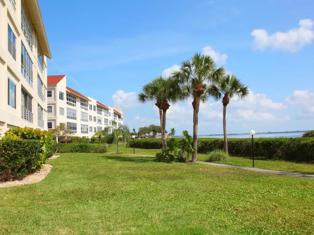 4900 Gulf Of Mexico Drive Longboat Key FL 34228