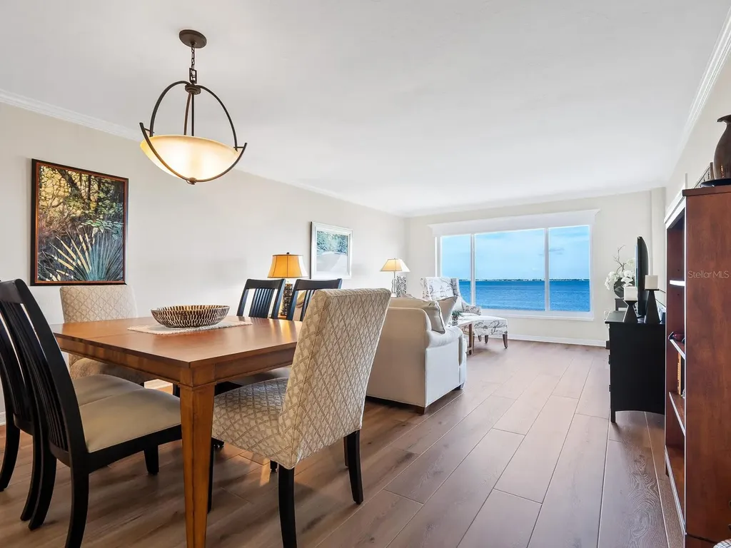 4900 Gulf Of Mexico Drive Longboat Key FL 34228