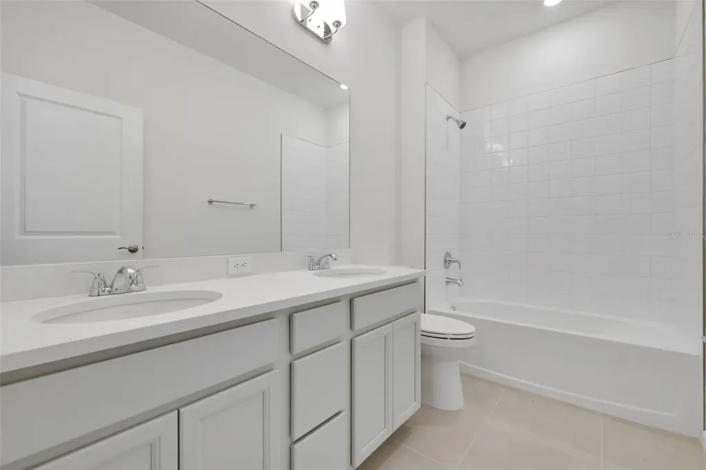 10692 NW Suncrest Loop Port St Lucie FL 34987