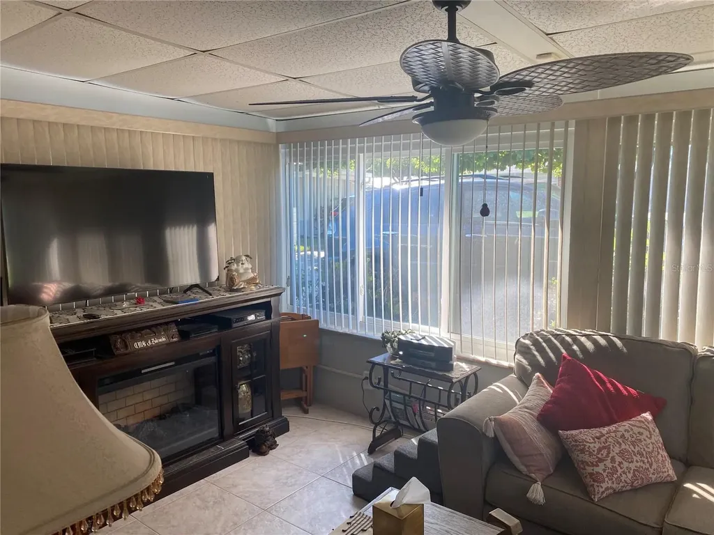 1609 Whitebridge Drive Palm Harbor FL 34684