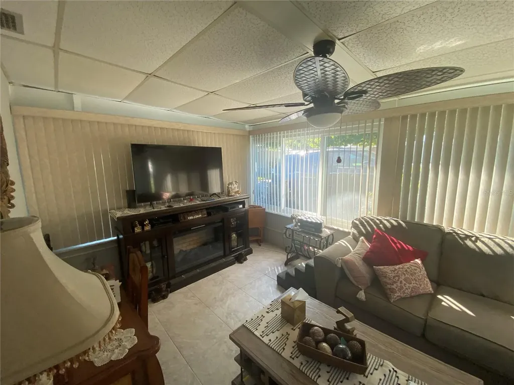 1609 Whitebridge Drive Palm Harbor FL 34684
