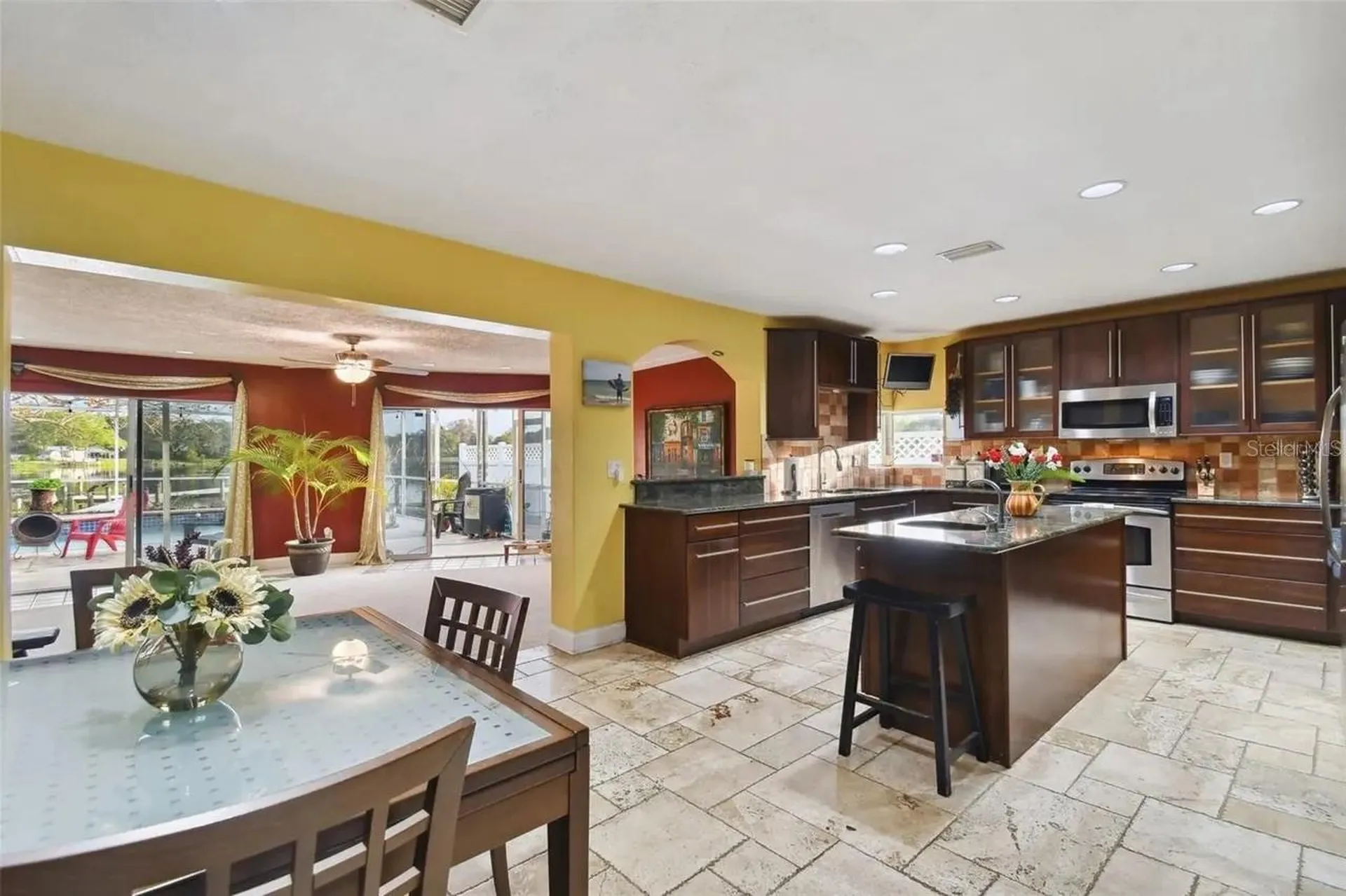 1204 Eckles Drive Tampa FL 33612