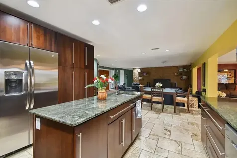 1204 Eckles Drive Tampa FL 33612