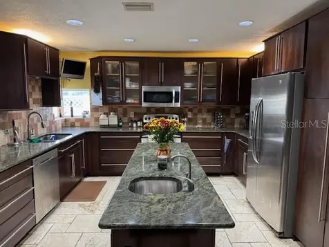 1204 Eckles Drive Tampa FL 33612
