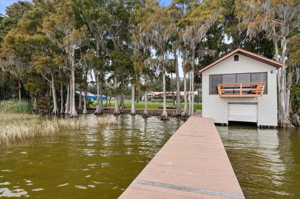 4345 Corley Island Road Leesburg FL 34748