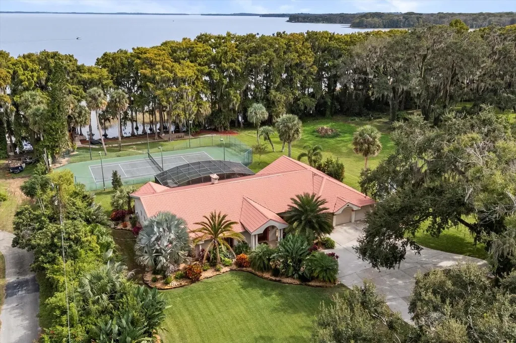 4345 Corley Island Road Leesburg FL 34748