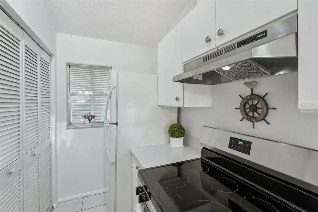 5382 Royal Palm Avenue Sarasota FL 34234