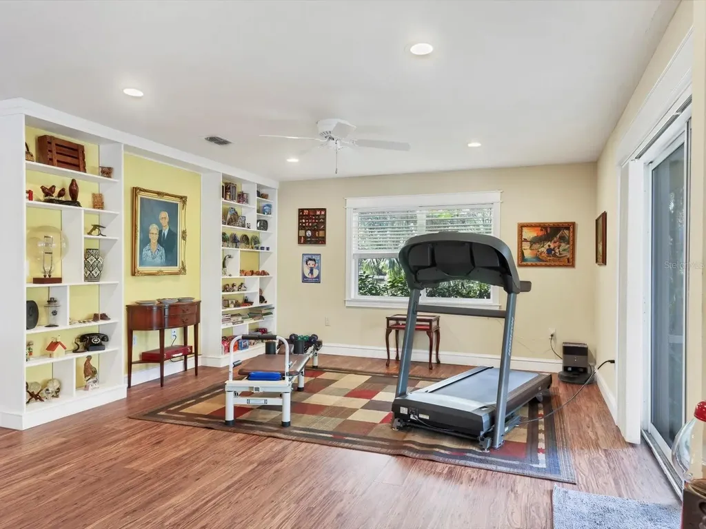 4708 Hidden River Road Sarasota FL 34240