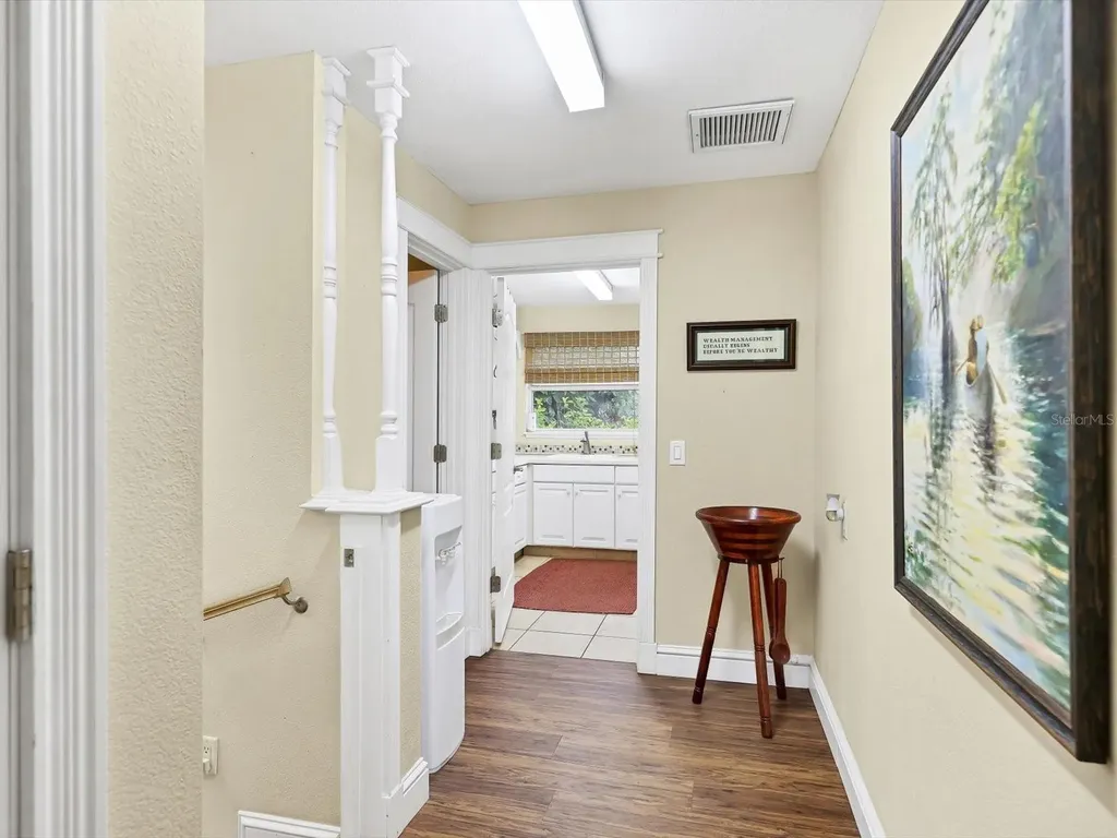 4708 Hidden River Road Sarasota FL 34240
