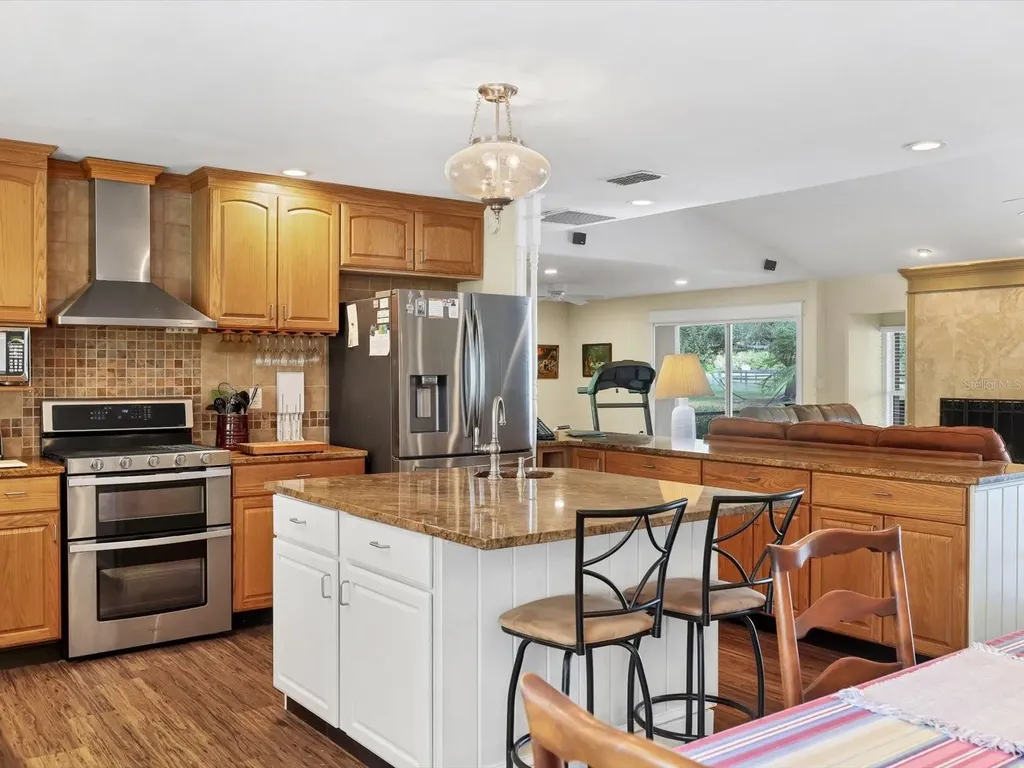 4708 Hidden River Road Sarasota FL 34240