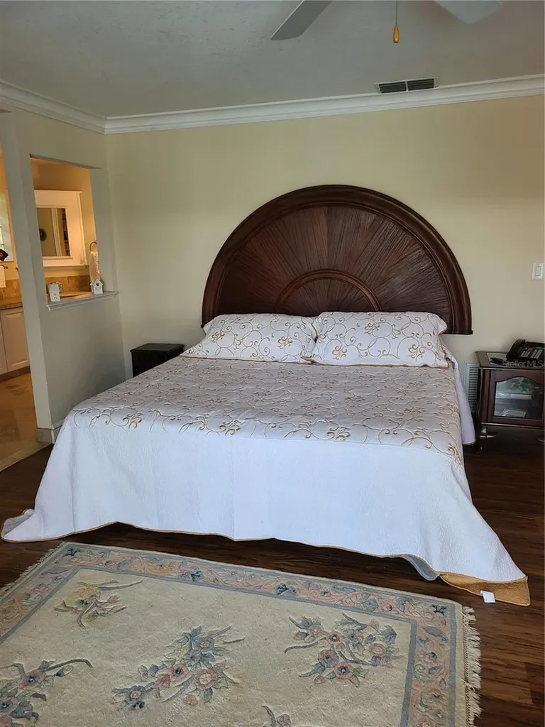 4708 Hidden River Road Sarasota FL 34240