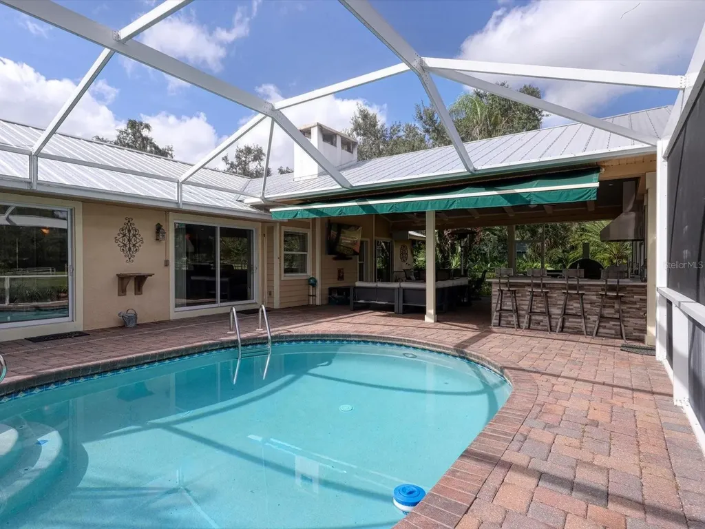 4708 Hidden River Road Sarasota FL 34240