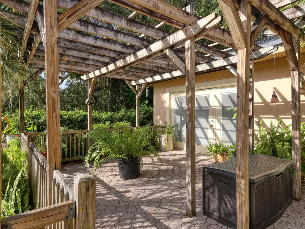 4708 Hidden River Road Sarasota FL 34240